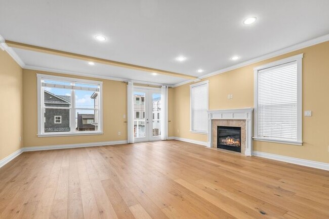 Building Photo - Quintessential West Seattle Townhome with Air Conditioning