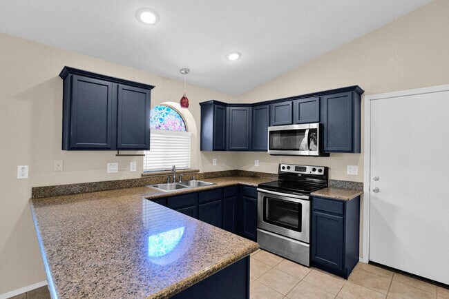 Building Photo - 18166 W Camino Real Dr