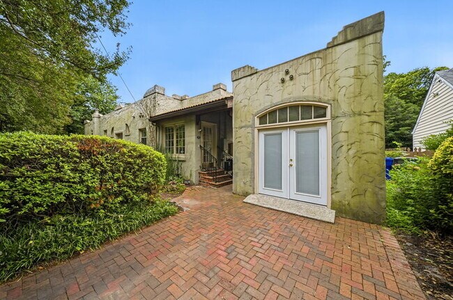 Building Photo - 2115 Claremont Ave