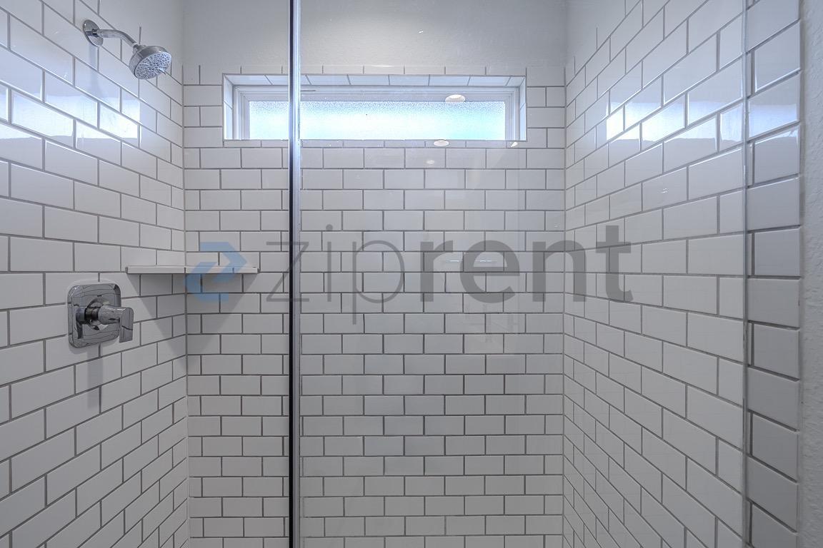 Building Photo - Unit