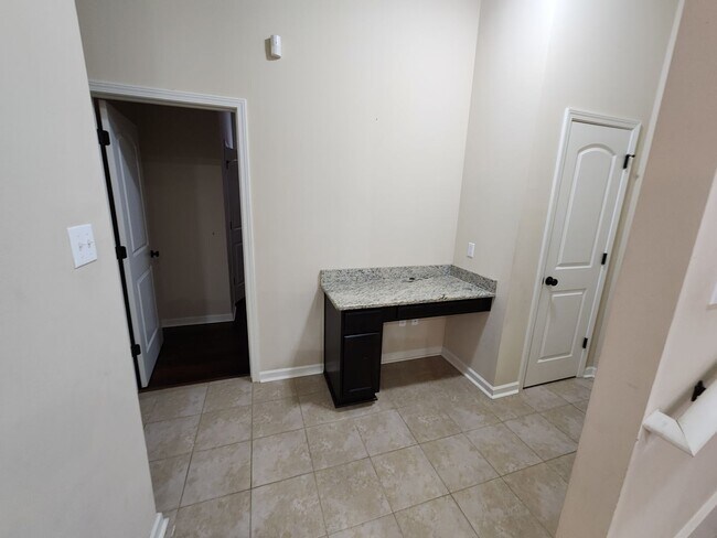 Building Photo - 16529 Gallion Dr