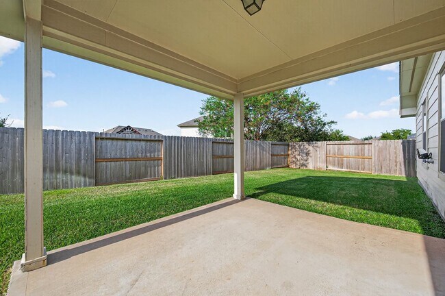 Building Photo - 13430 Barons Lake Ln