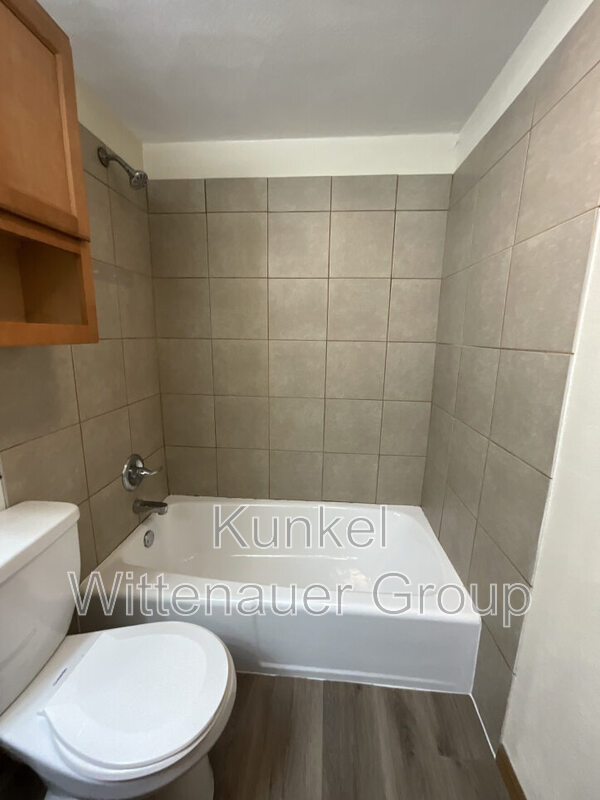 Building Photo - 1810 Jamestown Rd