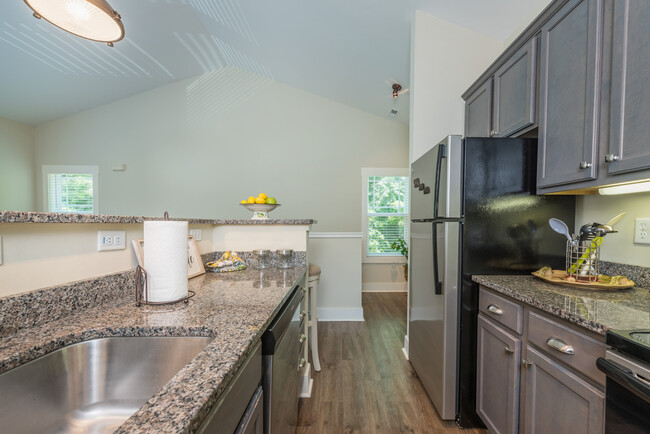 Granite Countertops - 19 Plant Pl