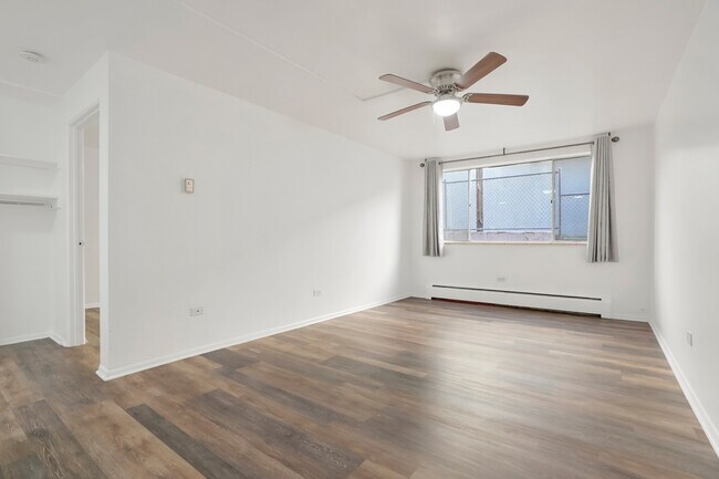 Building Photo - Umatilla Apartments