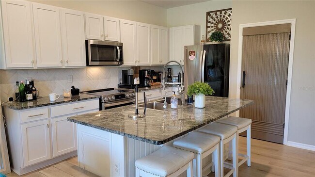 Building Photo - 8545 Milestone Dr