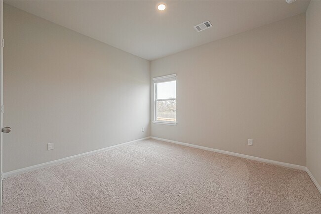 Building Photo - 4923 Luke Matthew Dr