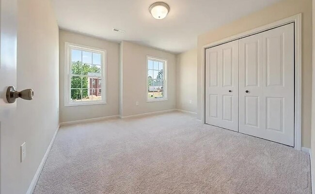 Building Photo - 201 Winnbrook St