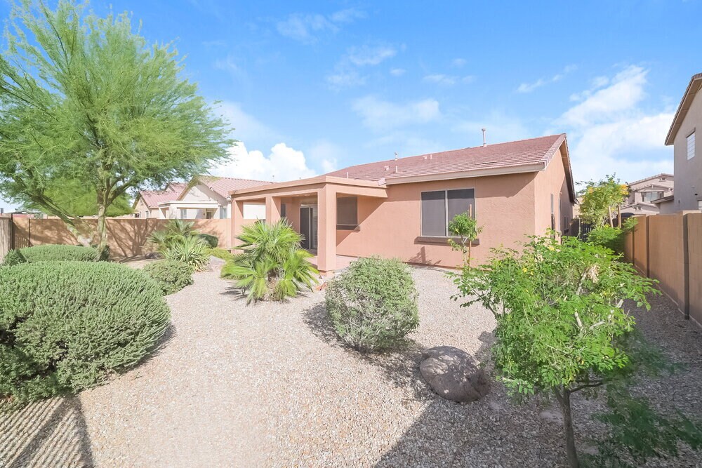 Building Photo - 7222 W Alta Vista Rd
