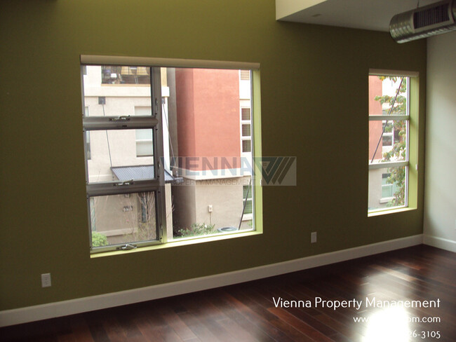 Building Photo - Modern 2 Bedroom Loft Close to Downtown