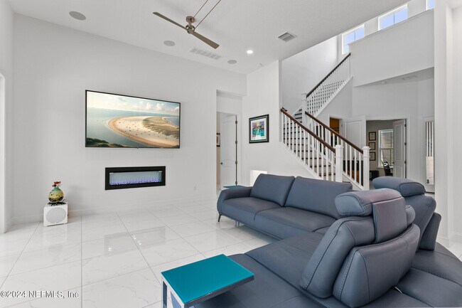 Building Photo - 452 Quail Vista Dr
