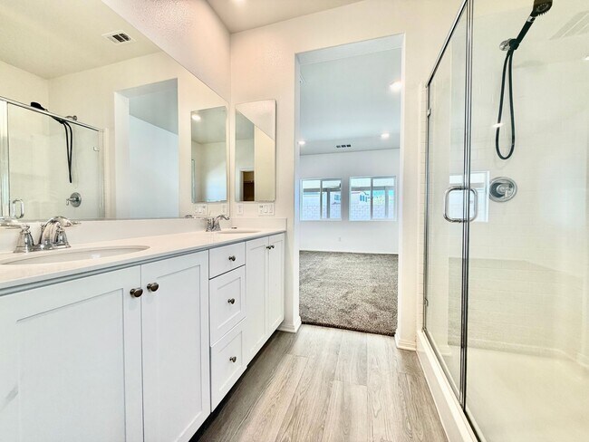 Building Photo - Cul-de-Sac Living in Sagewood | 4 Bed Home with Paid-Off Solar & RV Parking