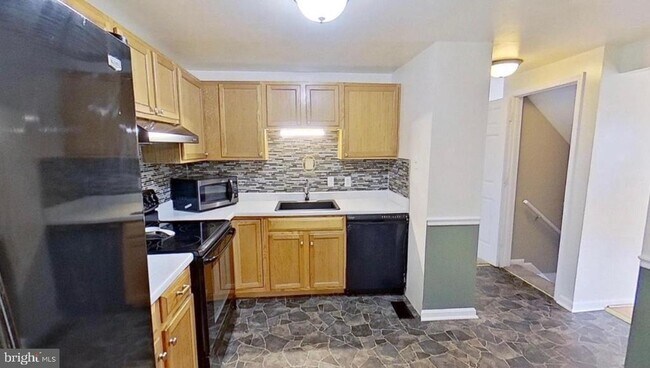 Building Photo - 11103 Teaberry Way Ct
