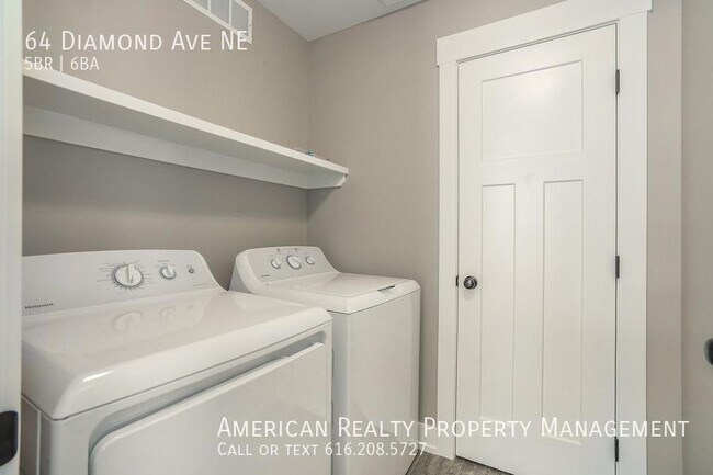 Building Photo - 64 Diamond Ave NE