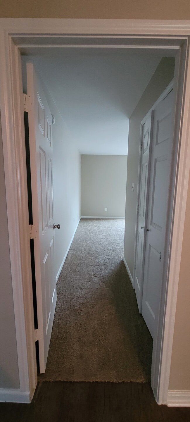 Building Photo - 8110 Woodward St