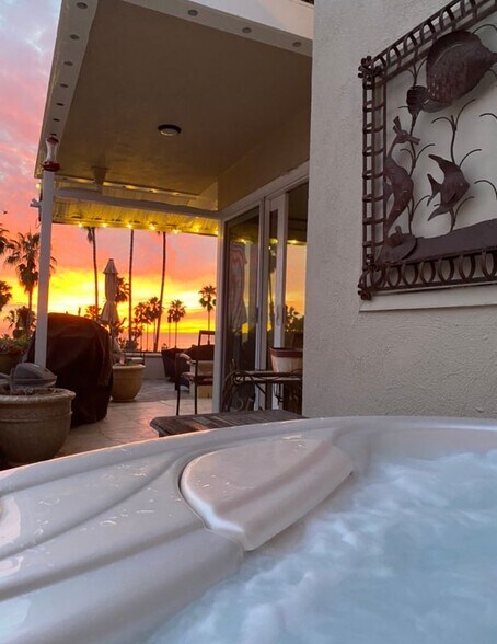 Building Photo - 501 Avenida Del Mar