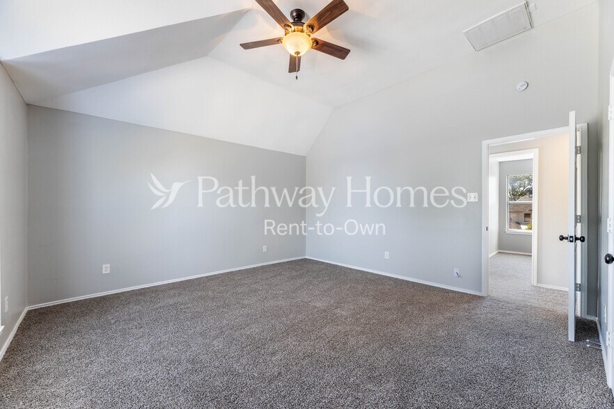 Building Photo - 629 Teakwood Dr