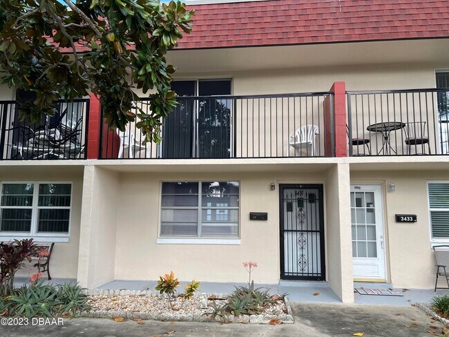 Building Photo - 3431 S Peninsula Dr