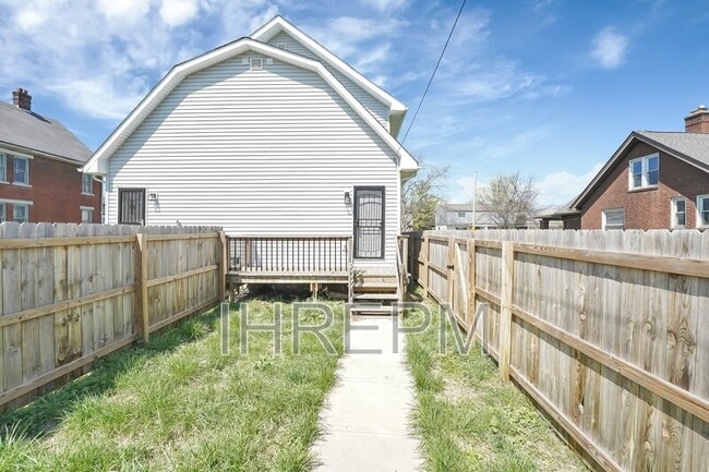 Building Photo - 1157 Atcheson St
