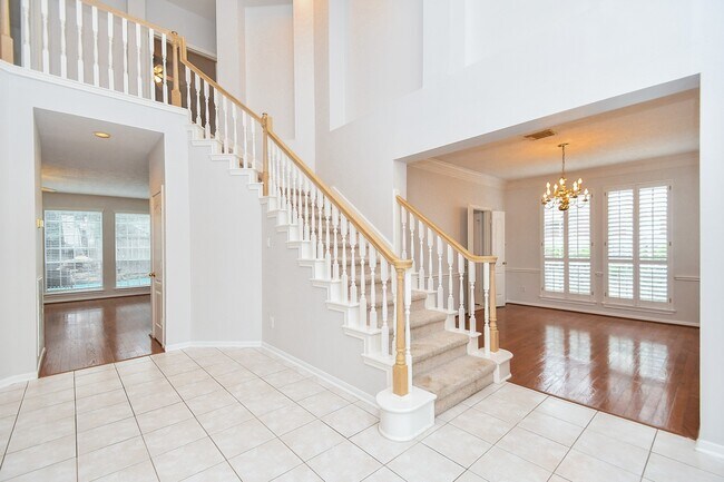 Building Photo - 7010 Adobe Oaks Ct