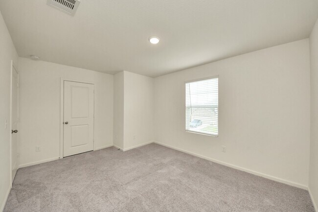 Building Photo - 5819 Bright Keel Dr