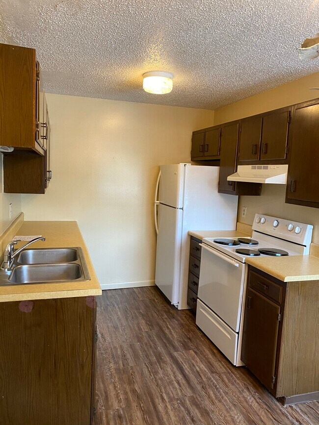 Building Photo - 332 Forestal Dr