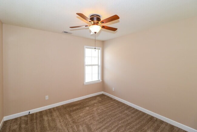 Building Photo - 5357 Conifer View Ln