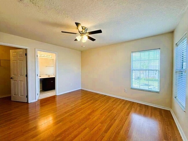 Building Photo - 14139 Sapphire Bay Cir