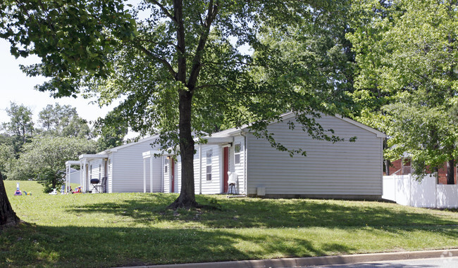 Building Photo - Phoenix Village Apartments 1 & 2