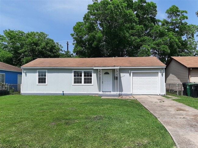 Primary Photo - 10322 Rosehaven Dr