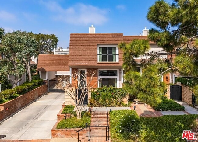 Building Photo - 13011 Mindanao Wy