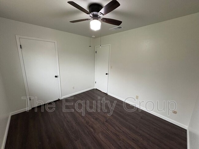 Building Photo - 4122 W Monte Vista Ave