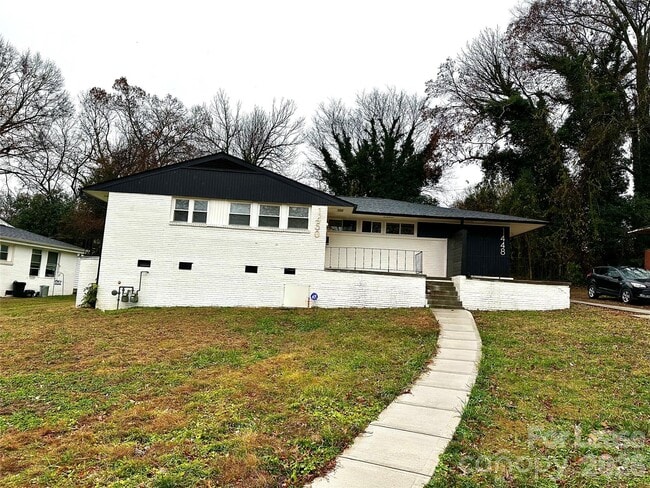 Building Photo - 1450 Academy St