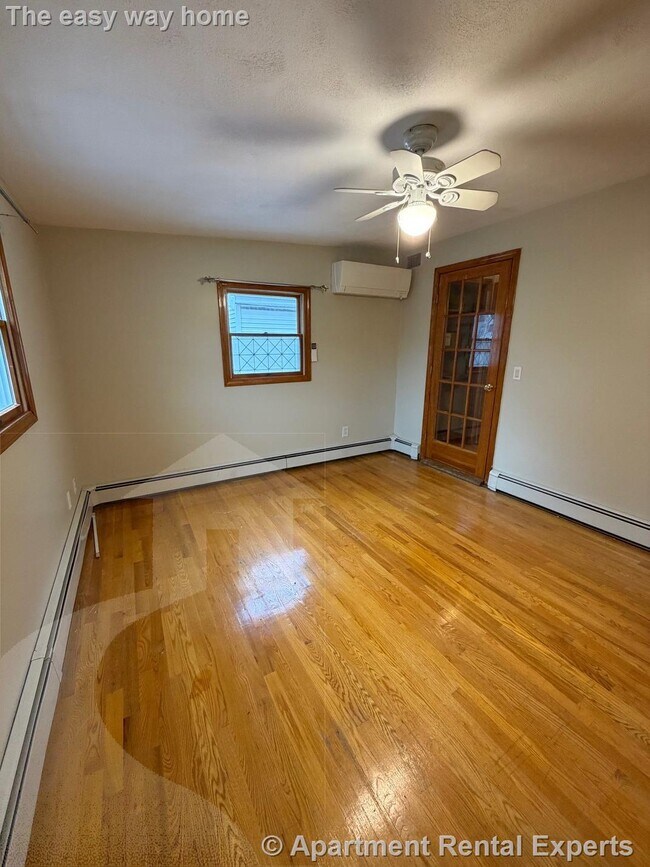 Building Photo - 33 Lafayette St