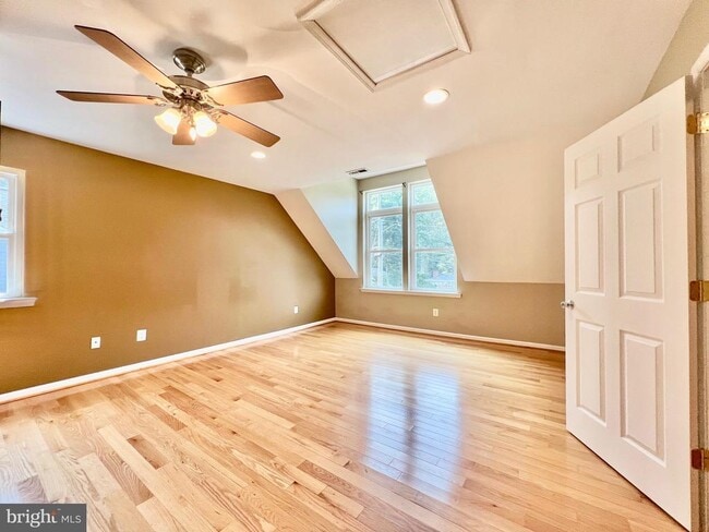 Building Photo - 6605 Keene Dr