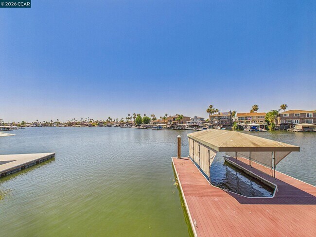 Building Photo - 4910 Cabrillo Point