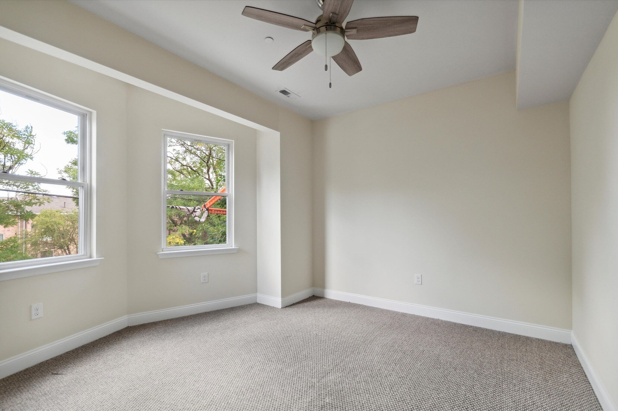 Building Photo - 1928 N Gratz St