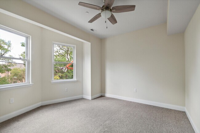 Building Photo - 1408 Willington St