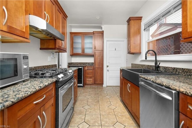 Building Photo - 4600 Colonial Ave