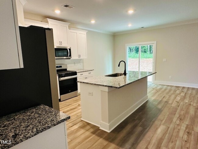 Building Photo - 306 Shiloh Wy