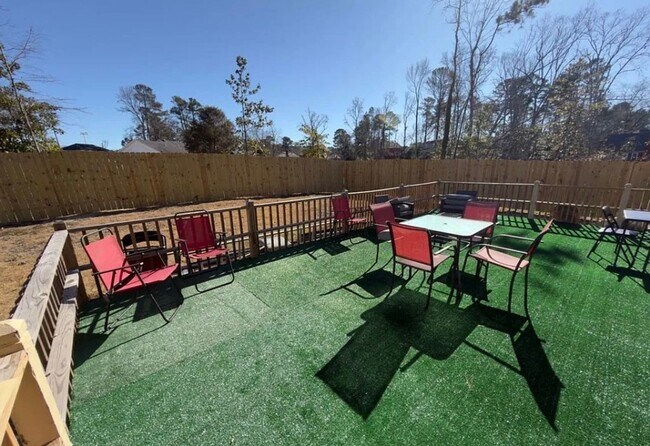 Building Photo - Spacious 4BR Home in Sought-After Springlakes – Balcony, Patio & Amenities!