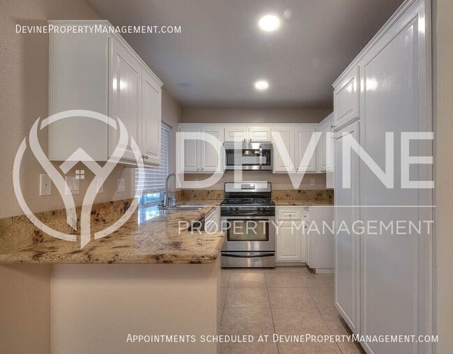 Building Photo - 7338 Greenhaven-Unit 66