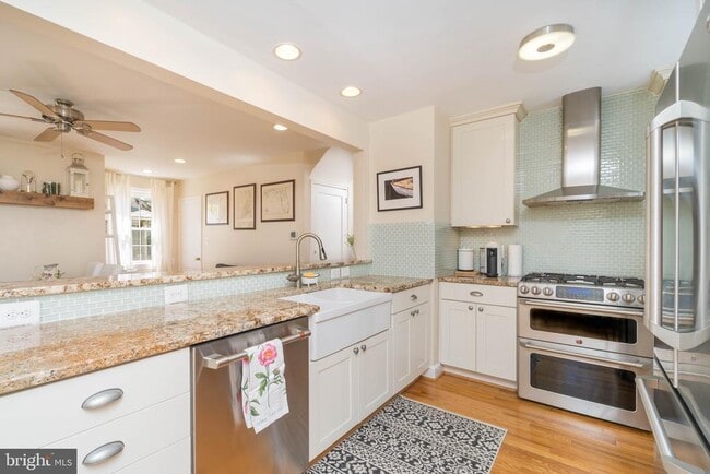 Building Photo - 1334 Bayliss Dr