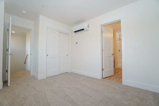 Building Photo - 4622 N Iota Ln