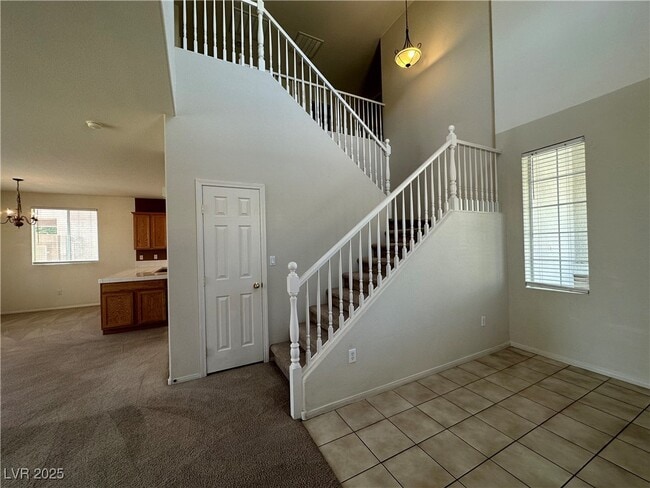 Building Photo - 6712 Canyon Maple St