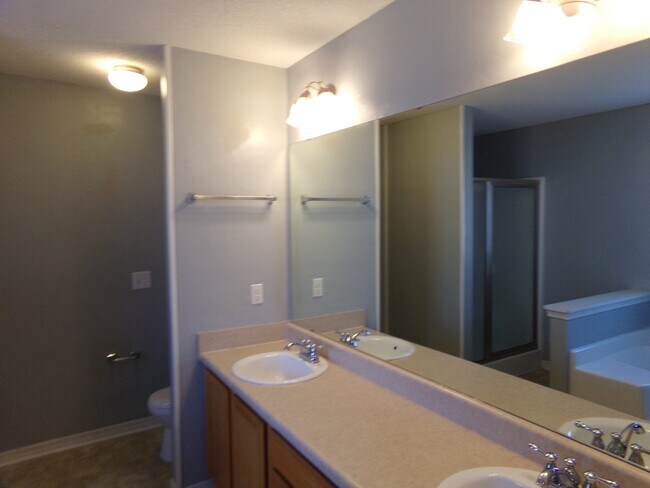 Building Photo - Beulah 4BR Home in Audrey Plantation Near Navy Federal with Side-Entry Garage & Fenced Backyard