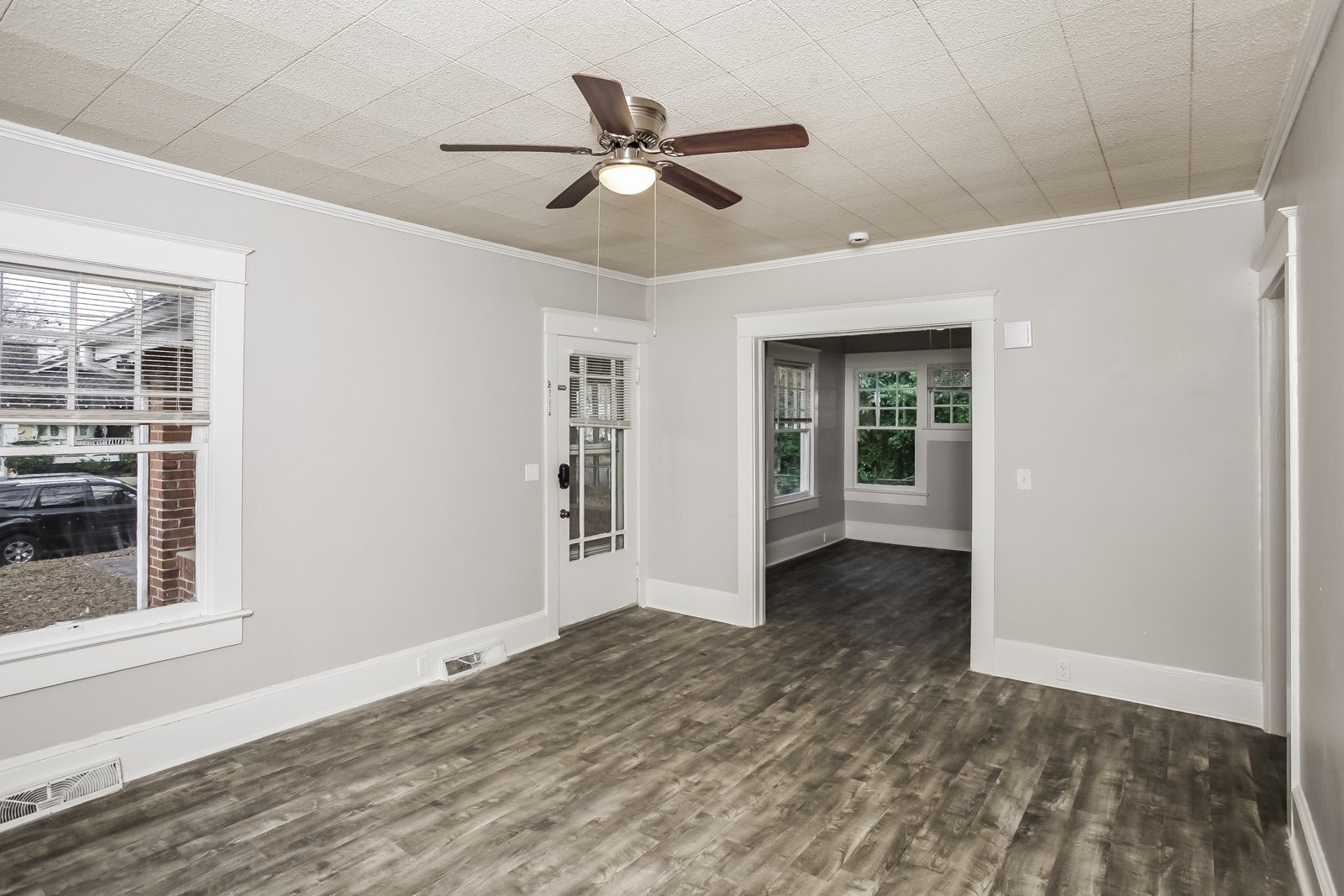 Building Photo - 409 Hampton St