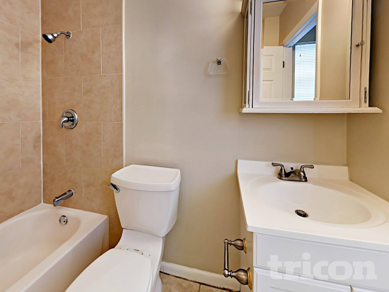 Building Photo - 2147 66th Ave S