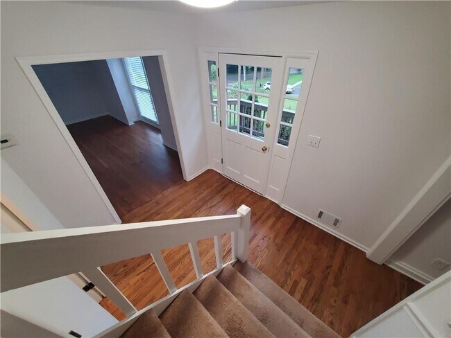 Building Photo - 2533 Hunton Ct