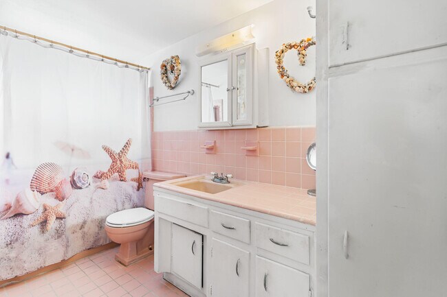 Building Photo - 3500 S Ocean Blvd